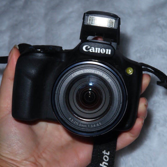 Canon Black Digital Bridge Camera with Built-In Flash